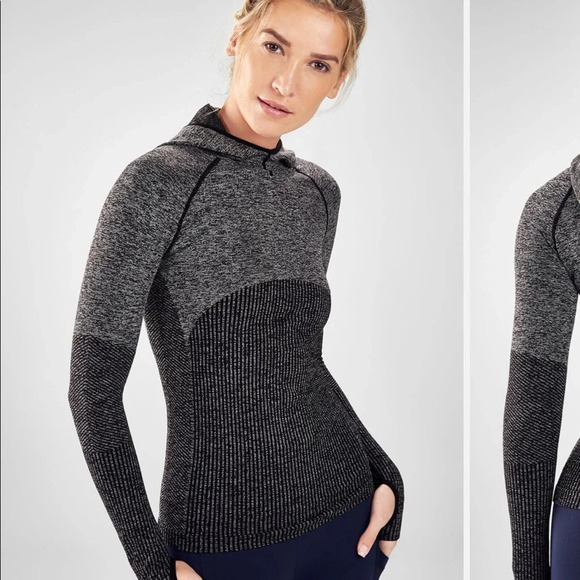 FABLETICS AVALINE SEAMLESS LONG SLEEVE HOODIE - Picture 1 of 5